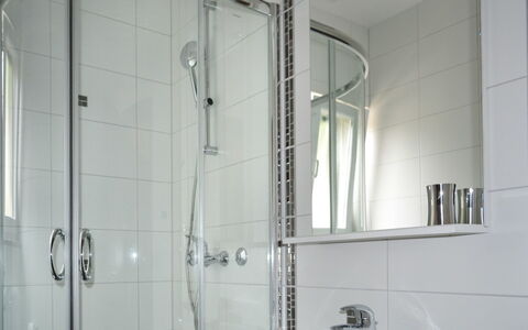 Rab Rab 220: Shower Panel, Bathroom, Property, Room, Shower, Tile, Shower Door, Glass, Plumbing Fixture, Tap