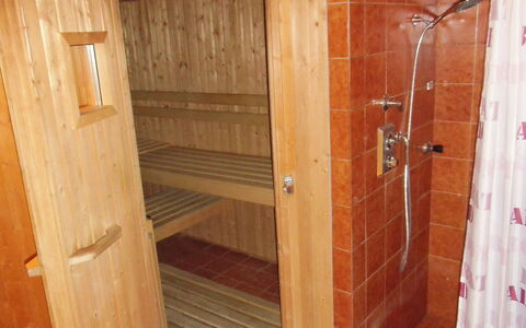 Flims 420: Room, Wood Stain, Wood, Hardwood, Floor, Lumber