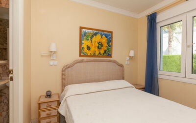 Accommodation:&nbsp;Club Sevilla i 403.3