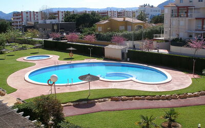 Dénia 475: Water, Plant, Property, Swimming Pool, Building, Sky, Architecture, Urban Design, Grass, Tree