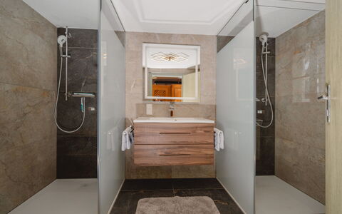 Oberhaslach: Flooring, Plumbing Fixture, Floor, Interior Design, Bathroom, Bathroom Cabinet, Plumbing, Tap, Tile, Sink
