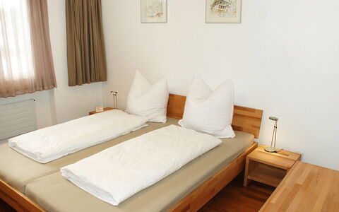Valetta Sura: Furniture, Bed, Bedroom, Room, Property, Bed Frame, Mattress, Interior Design, Bed Sheet, Floor