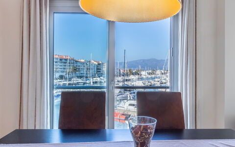 Empuriabrava 122: Room, Property, Yellow, Interior Design, Ceiling, Lighting, Furniture, Table, Building, Real Estate