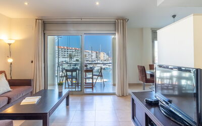 Accommodation:&nbsp;Del Port 122.4