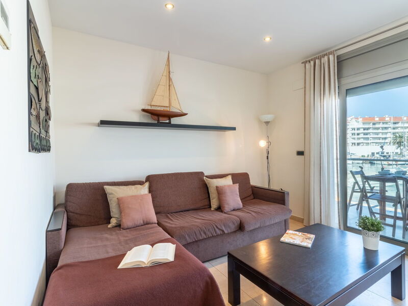 Accommodation:&nbsp;Del Port 122.3