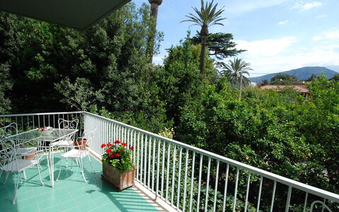 Riviera Massa: Property, Real Estate, Balcony, House, Building, Vacation, Tree, Home, Grass, Leisure