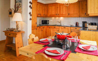 Accommodation:&nbsp;Cimes-Blanches a 302 652.8