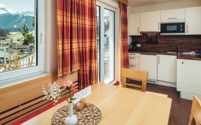 Accommodation:&nbsp;Ladis 600.5