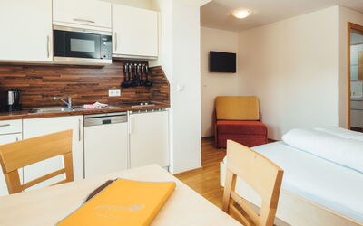 Accommodation:&nbsp;Ladis 600.8