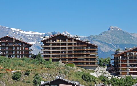Nid D'Aigle E1: Mountainous Landforms, Mountain, Mountain Village, Mountain Range, Hill Station, Human Settlement, Building, Town, Architecture, Sky