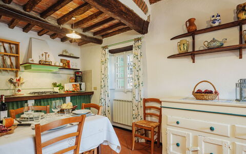Il Metatino: Furniture, Property, Cabinetry, Table, Shelf, Wood, Drawer, Interior Design, Dresser, Shelving