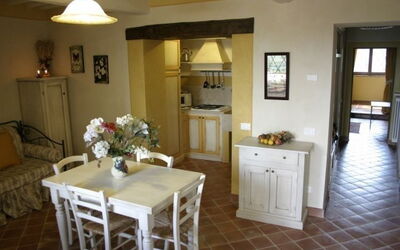 Accommodation:&nbsp;Caggio 5
