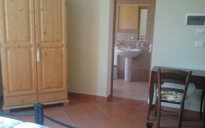 Accommodation:&nbsp;Camera Tufo