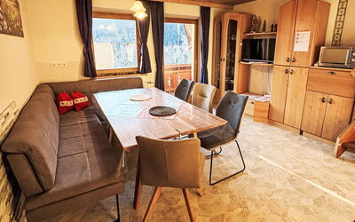 Untererhof 400.1: Wood, Furniture, Flooring, Floor, Interior Design, Room, Living Room, Wood Stain, Couch, Ceiling
