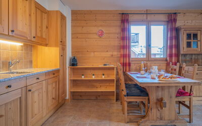 Accommodation:&nbsp;Les Chalets de Marie a 21 176.1