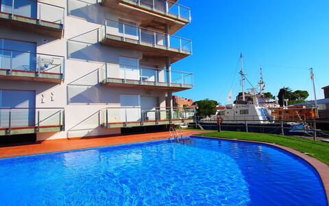 Cap Mestral: Swimming Pool, Property, Resort, Real Estate, Building, Leisure, House, Apartment, Architecture, Hotel