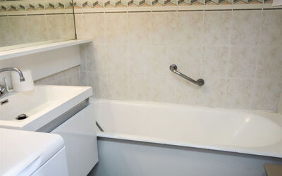 Accommodation:&nbsp;Les Marinas 120.11