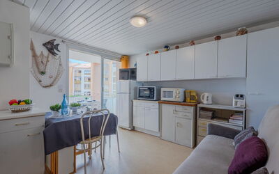 Accommodation:&nbsp;Cap de Mer 440.5