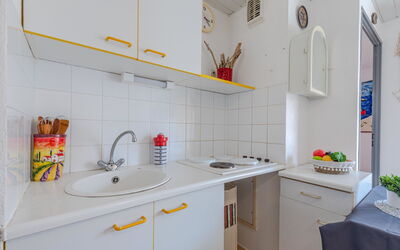 Accommodation:&nbsp;Cap de Mer 440.5