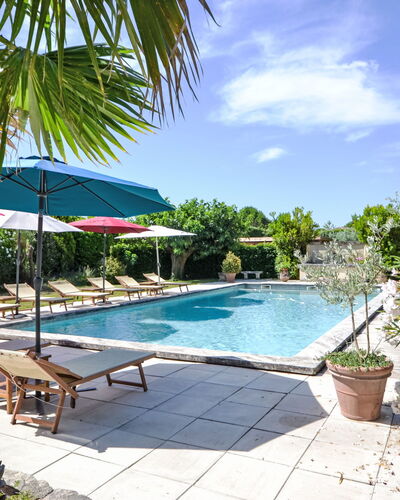 L'Olivier: Swimming Pool, Umbrella, Outdoor Furniture, Resort, Leisure, Sunlounger, Eco Hotel, Flowerpot, Vacation, Garden