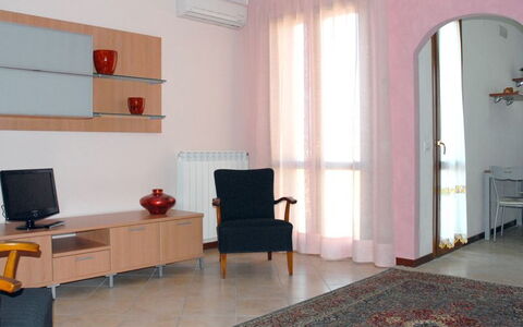 Accommodation:&nbsp;Apartment 3