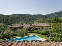 Panorama with pool and apartments