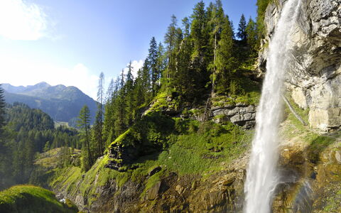 Steindlwald: Sky, Plant, Mountain, Water, Cloud, Natural Landscape, Leaf, Natural Environment, Tree, Larch