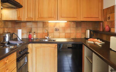 Accommodation:&nbsp;Colline 8 195.1