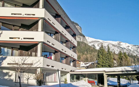 Quadra Apt. 222: Wood, Sea, Ocean, Coastal And Oceanic Landforms, Coast, Shore, Resort, Balcony, Hardwood, Shade