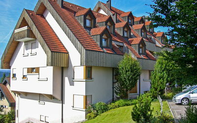 Schonach 125: Plant, Building, Sky, Property, Window, Wheel, Car, House, Tree