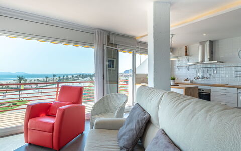 Accommodation:&nbsp;Bahia 215.10