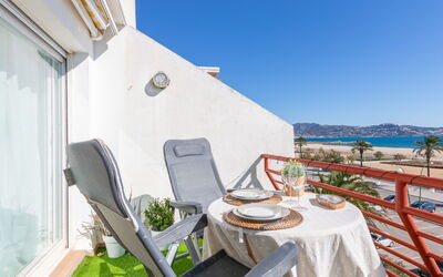 Accommodation:&nbsp;Bahia 215.13