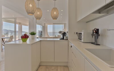 Accommodation:&nbsp;Bahia 215.9