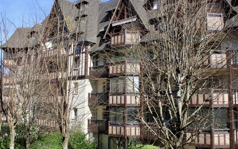 Deauville-Trouville 140: Human Settlement, Apartment, Condominium, Hotel, Swimming Pool, Resort, Resort Town