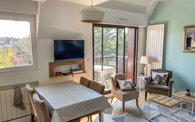 Accommodation:&nbsp;Le Fairway 140.5