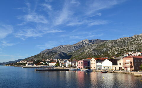 Karlobag 100: Body Of Water, Sky, Water, Blue, Town, Sea, Coast, Cloud, House, Lake