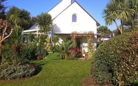 Ty Patrick: Property, House, Home, Real Estate, Cottage, Yard, Garden, Building, Botany, Shrub