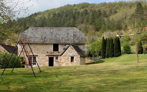 La Colinoise: Property, House, Natural Landscape, Cottage, Rural Area, Grass, Farmhouse, Home, Land Lot, Grassland