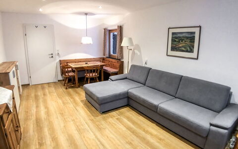Accommodation:&nbsp;Holger 208.2