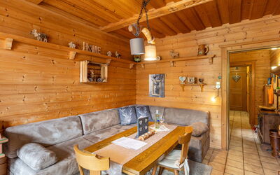 Accommodation:&nbsp;Schihütte 208.5