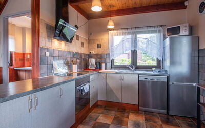 Accommodation:&nbsp;Dom Niebieski 100.2