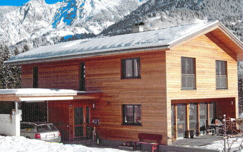Corinna: Sky, Snow, Mountain, Building, Property, Window, Slope, House, Architecture, Wood