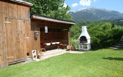 Kaufmann: Property, House, Yard, Grass, Real Estate, Building, Backyard, Cottage, Home, Log Cabin