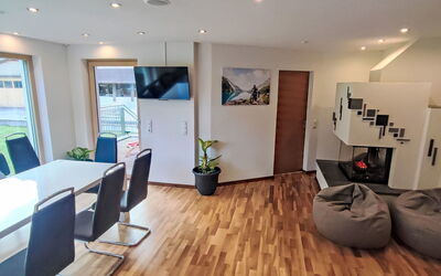 Accommodation:&nbsp;Bella Monte 280.5
