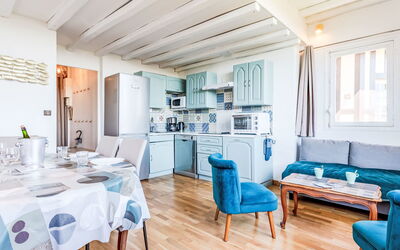 Accommodation:&nbsp;Marie Antoinette 219.2
