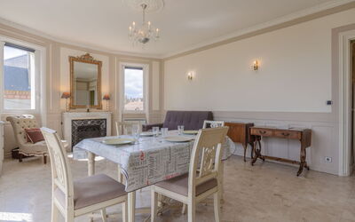 Accommodation:&nbsp;Marie Antoinette 219.1