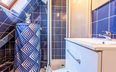 Accommodation:&nbsp;Marie Antoinette 219.2