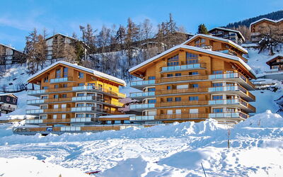 Accommodation:&nbsp;Domaine des Reines D10 662.15