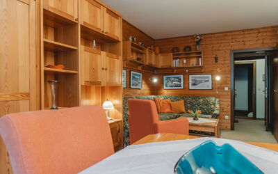 Accommodation:&nbsp;Suzie 230.15