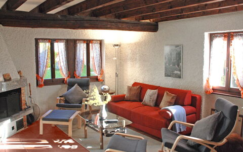 Marianne Plus: Room, Property, Living Room, Furniture, Building, Interior Design, House, Ceiling, Floor, Table